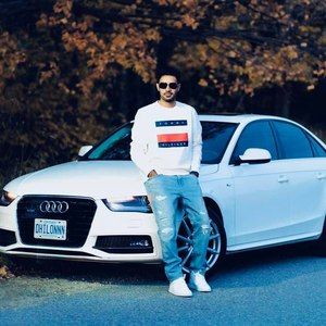 Meet your Posher, Dhillon